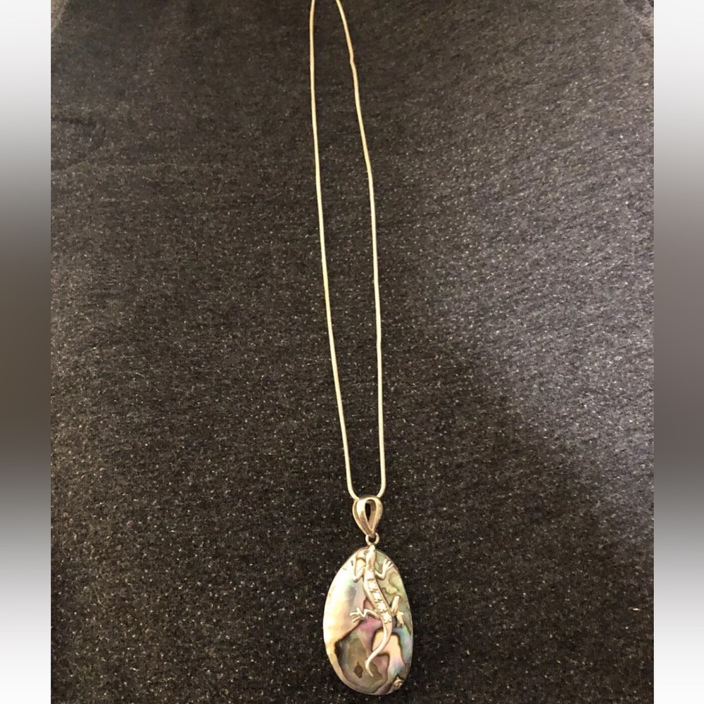 Unique Artisan Lizard Abalone Shell Pendant Necklace - Picture 3 of 4